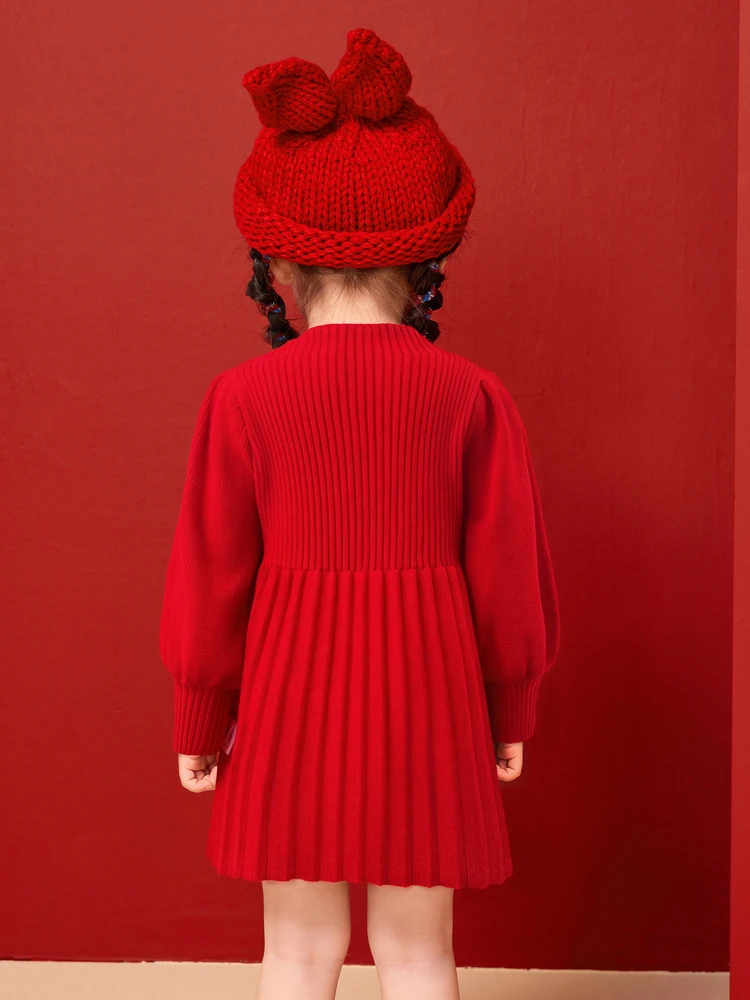 1歳誕生日の祖父母に贈る服は、どんなデザインがおすすめ？