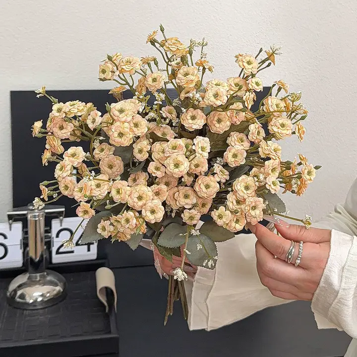 田舎風のバラの造花【ディスプレイ用・ブーケ風】