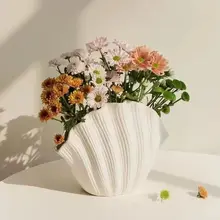 シェルデザインの陶器風花瓶【インテリア装飾用・高級感あり・チューリップドライフラワー用】