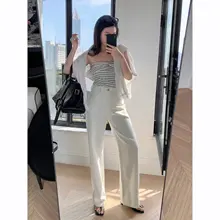 高品質なハイウエストワイドレッグジーンズ【フィット・ストレートデザイン】