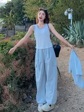 夏にぴったりのカジュアルなブルーのワークスタイル【シャツ・タンクトップ・ワイドパンツ】（セットアップ対応）