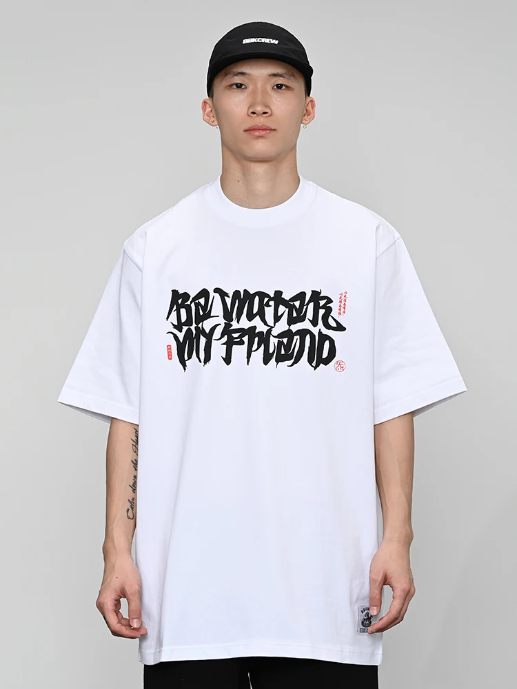 グラフィックTをどう選ぶ？ビッグシルエットのヒップホップTシャツが夏のスタイルを救う理由