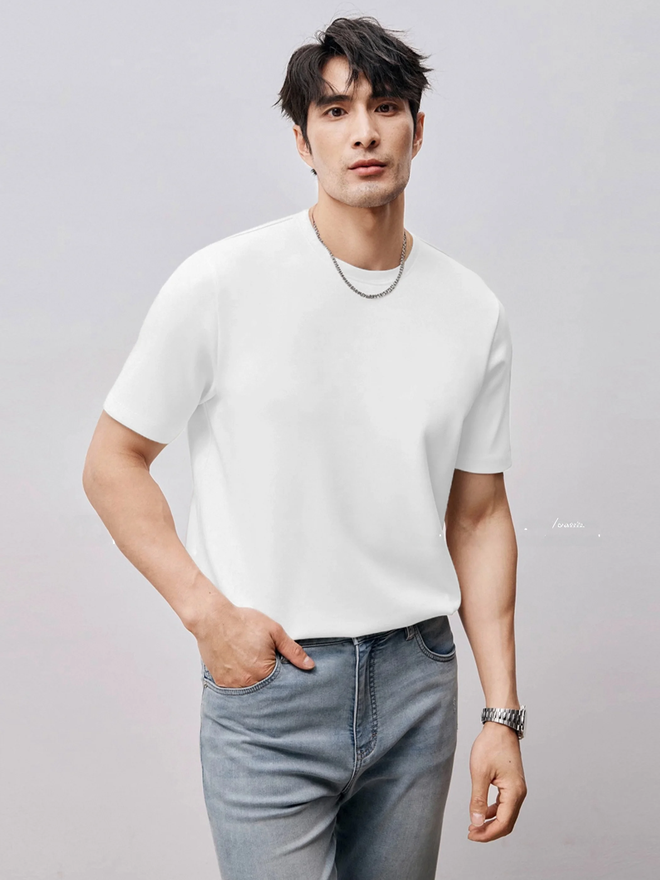 メンズ 白Tシャツ コーデ どうやって着る？厳選4選
