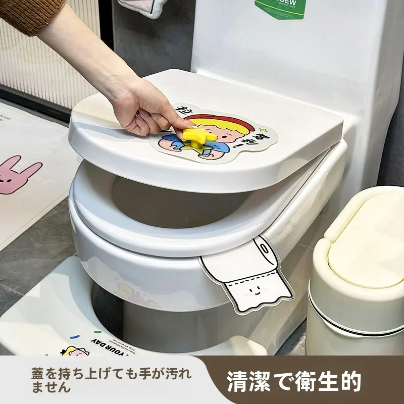 トイレ用プッシュボタン水圧アシスト器具：洗浄操作の効率化と使いやすさの実証
