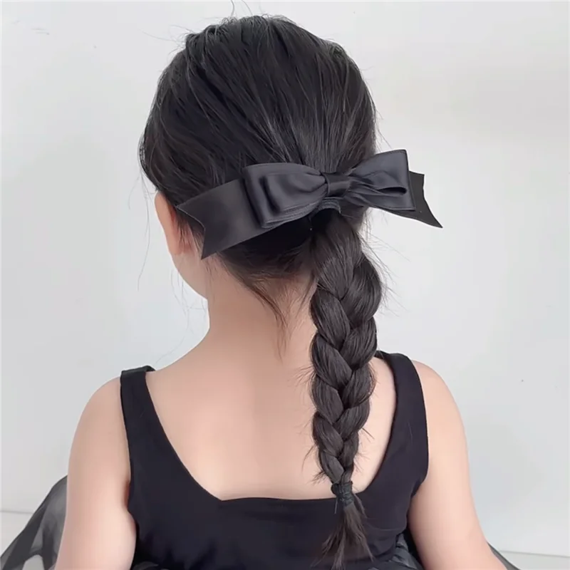 子供用 ベルベット製 赤いリボンのヘアクリップ【秋冬・クリスマス・プリンセススタイル】