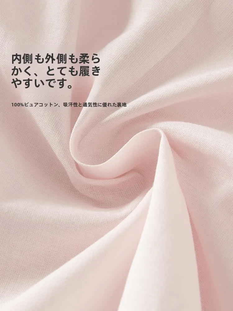 お宮参りの女の子ドレスは、クラシックな和風か？現代的な英倫スタイルか？