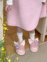 細いストライプのピンク色の女性用冬用コットンルームシューズ【学生向け・可愛い ・スリッパ・滑り止め付き】