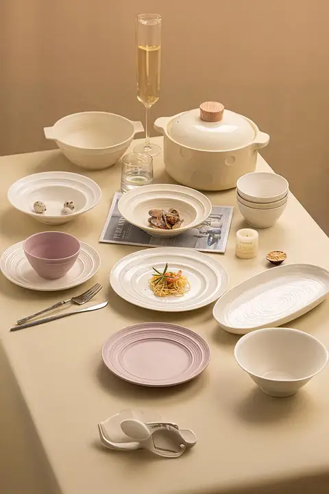 景徳鎮製 釉下彩の碗皿セット【食器・家庭用・高級感あり】（セットアップ対応）