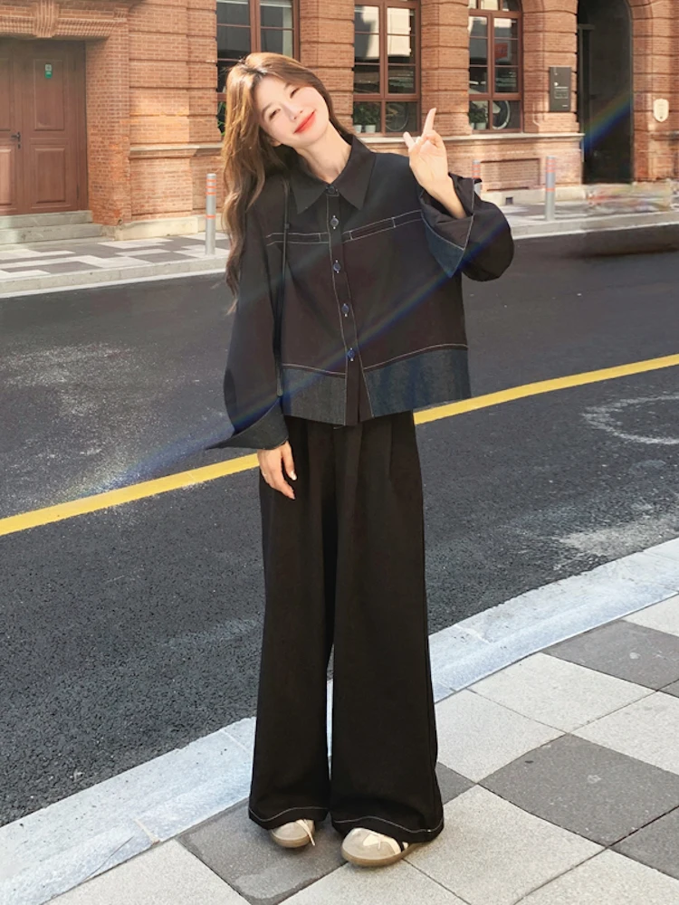 黒パーカーと白シャツのカジュアルスタイル：千姿倩のヴィンテージ風セットアップの実用性解析
