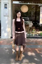 不規則なフラワープリントのミディ丈スカート【韓国風・Aライン・春用】（セットアップ対応）