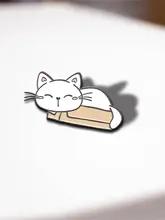 可愛い猫デザインのブローチ【金属製・カジュアルファッション用・アクセサリー】