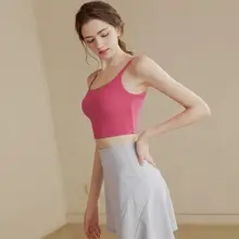 スポーツブラ【一体型・小さなストラップ・美背デザイン・フィット感抜群】