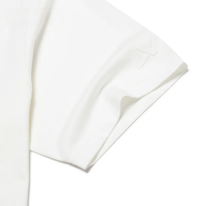 スポーツと高級感を融合したTシャツは、どう選ぶ？