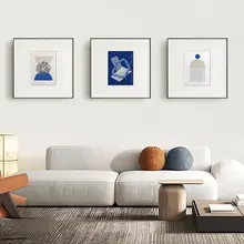 深い青の現代的ミニマリストリビングソファ背景画【青色抽象・高級感・寝室用装飾】