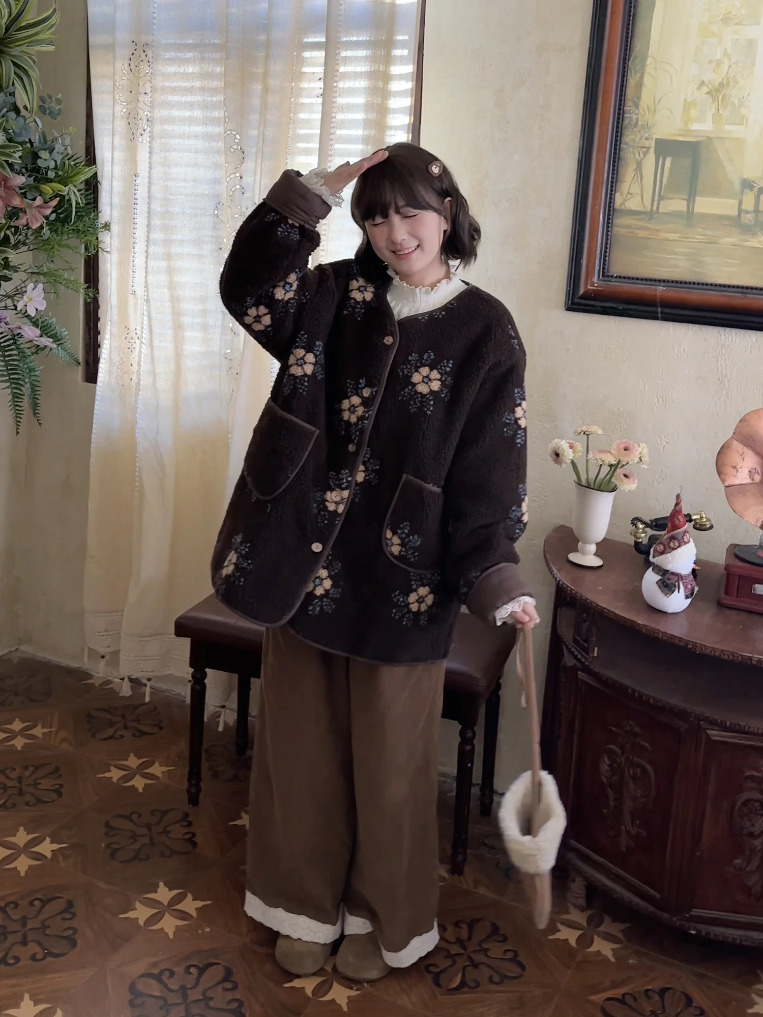 40代の冬に「ボアコート」を選ぶべき理由は？通勤スタイルに合うリアルなコーデを解説
