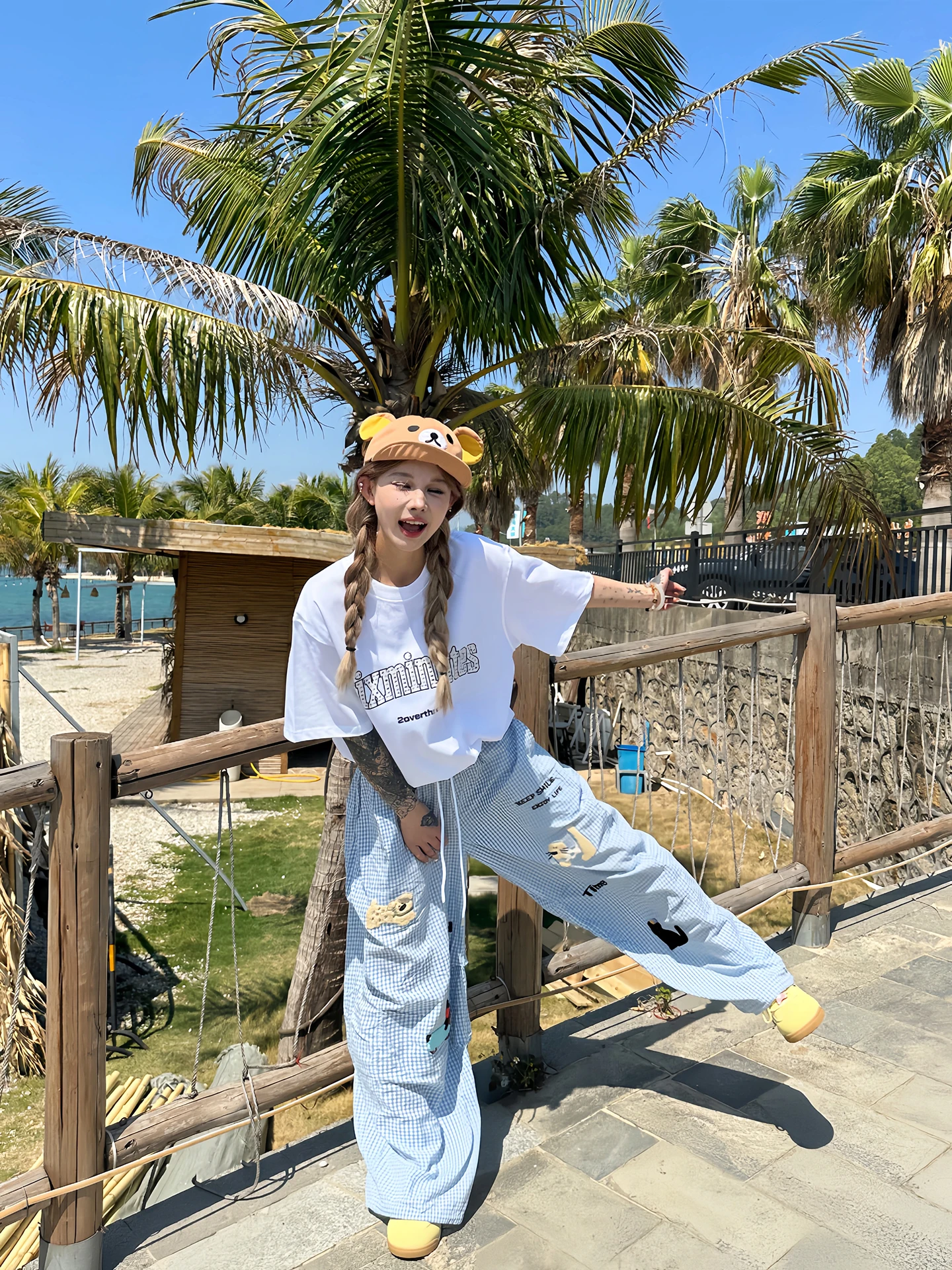 人気のモード系Tシャツとは？その本質を知れば、夏の着こなしもぐっと上質になる