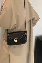 春にぴったり！シンプルなカラーのショルダーバッグ【斜め掛け・小型・高級感】