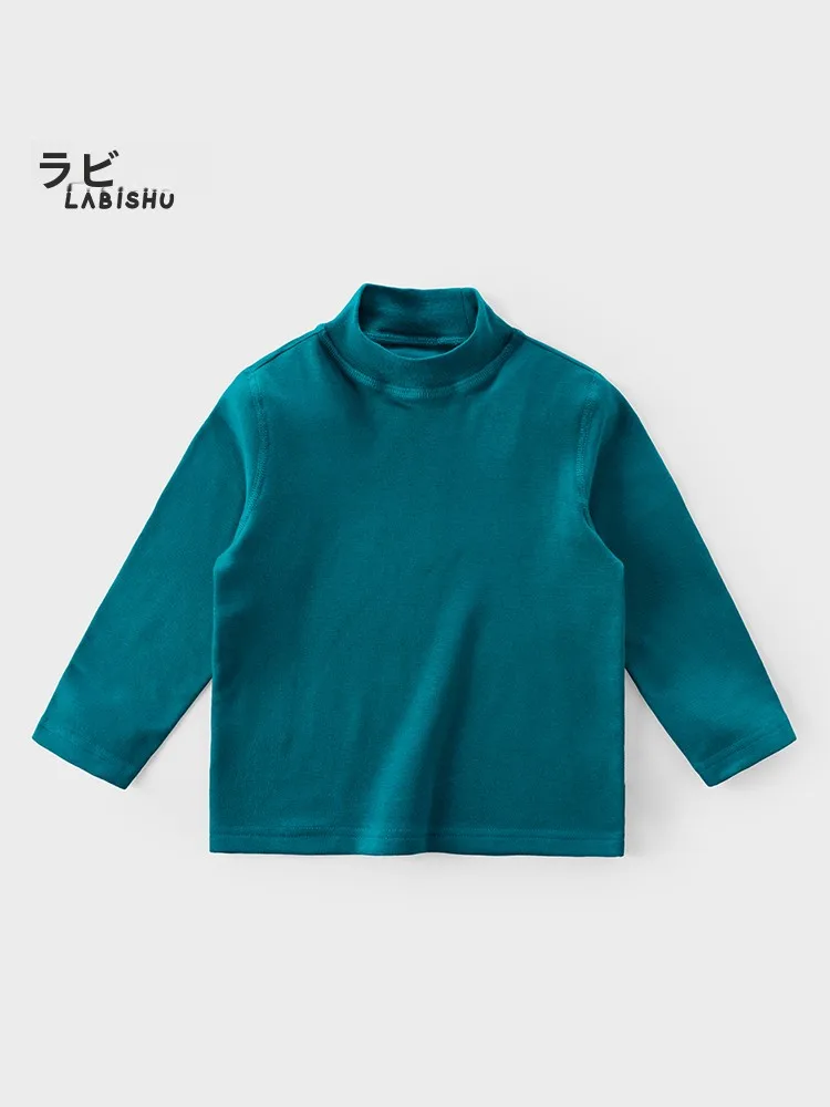 16度cに適した子供の服としての男の子用ハイネックニットTシャツの実用性と機能性