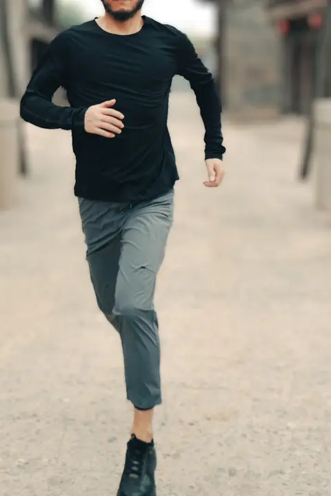 シンプルで快適！男女兼用 スポーツランニングパンツ【ゼログラビティ・ウエストポケット付き】（セットアップ対応）