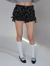 ブラックイギリス風花柄バタフライリボン付きハイウエストショートパンツ【初秋用・カジュアル】（セットアップ対応）