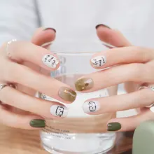 鉛筆画風の夏用ネイルデザイン【可愛らしさとトレンド感】