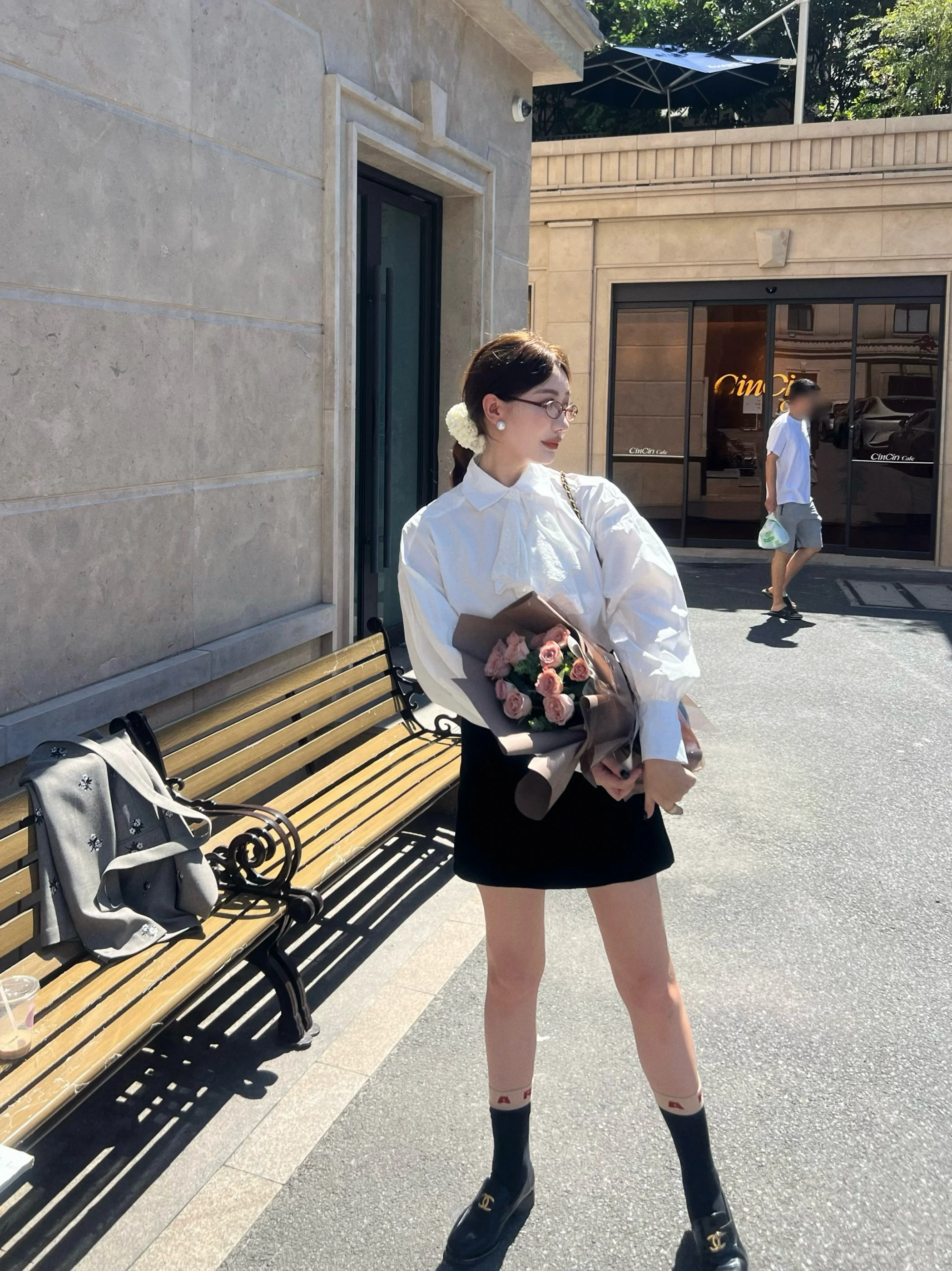 INJUNE ビンテージリボンシャツ：30代のきれいめファッションに最適な法式シンプルスタイル