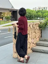 シンプルカジュアルなワインレッド長袖Tシャツ【ゆったりフィット・春秋用・クルーネック・女性用】
