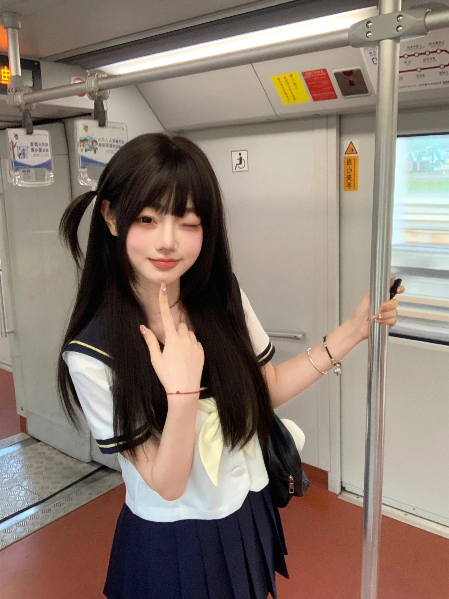 19度から25度まで対応する大学生・高校生の「水兵服」は、どんなスタイルがおすすめ？