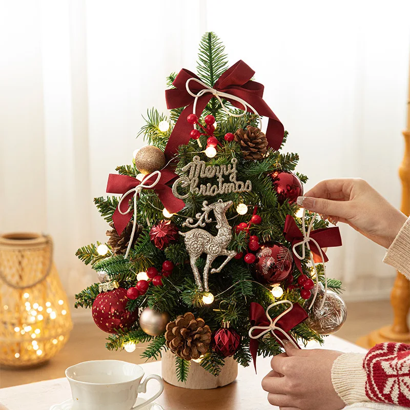12月クリスマスに贈るプレゼントとして、クリスマスツリーは本当に必要なのか？