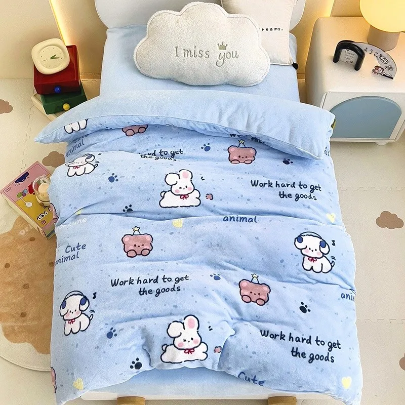 キッズ布団セットの厚みと保温性：久洲兔のミルクベルベット製品が実際の使用でどうなるか