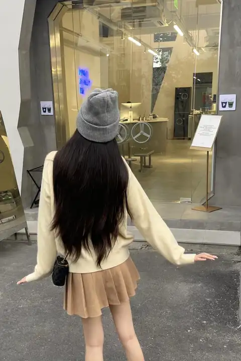カシミア風暖かいベージュのプリーツスカート【秋冬用・防走光デザイン】