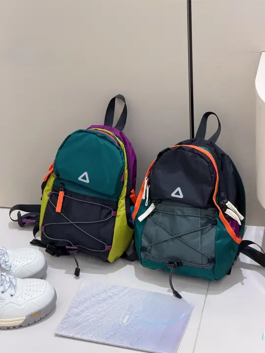 防水登山リュック【軽量・アウトドア用・ダブルショルダー】