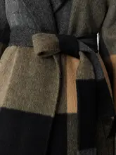チェック柄ロングコート【大きな襟・ウエストマーク・付属ベルト付き】