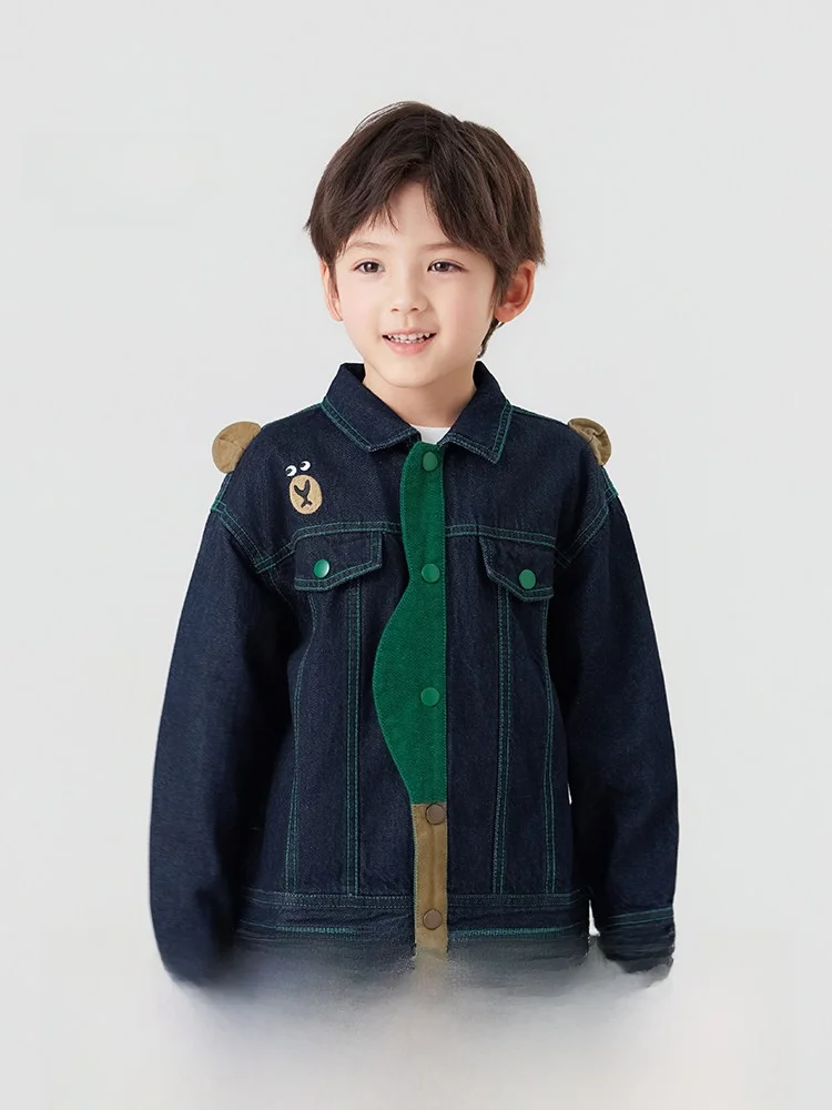 春季用子供用デニムジャケット【翻領デザイン】：男女共用に適した子供服の選定基準