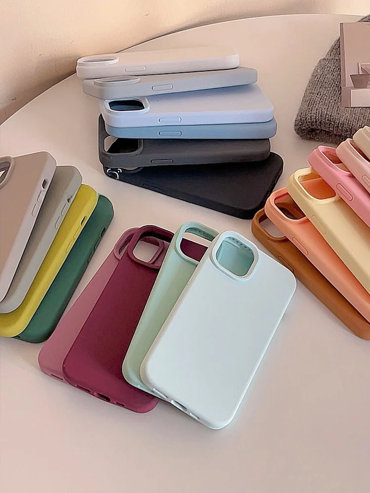 シンプルな液体シリコンiPhoneケース：柔らかさと全包保護を実現