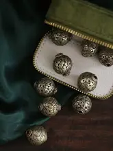 ヴィンテージ風 ネパール輸入 手彫りゴールドビーズ 八宝デザインDIYブレスレット