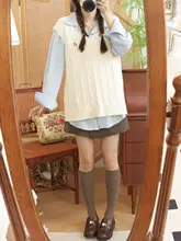 グレーVネック麻花ニットベスト【秋用・カジュアルスタイル・ゆったりシルエット】