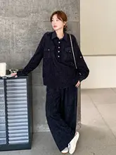 魅力的なコーデュロイジャンプスーツ【春秋向け・ワイドパンツ】（セットアップ対応）