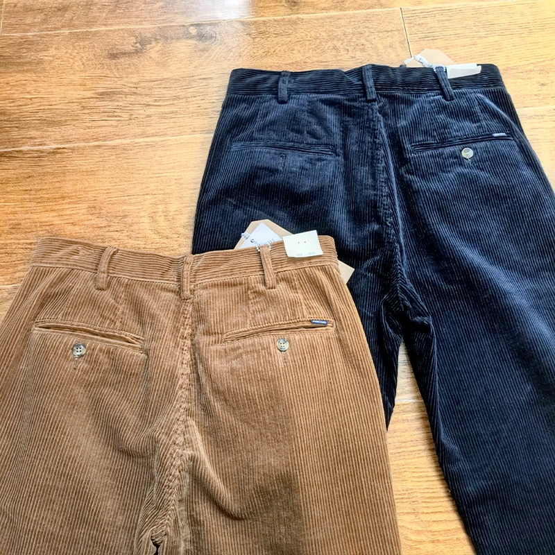 エッグパンツや水色パンツに悩むなら、このストレートチノパンツが救う！