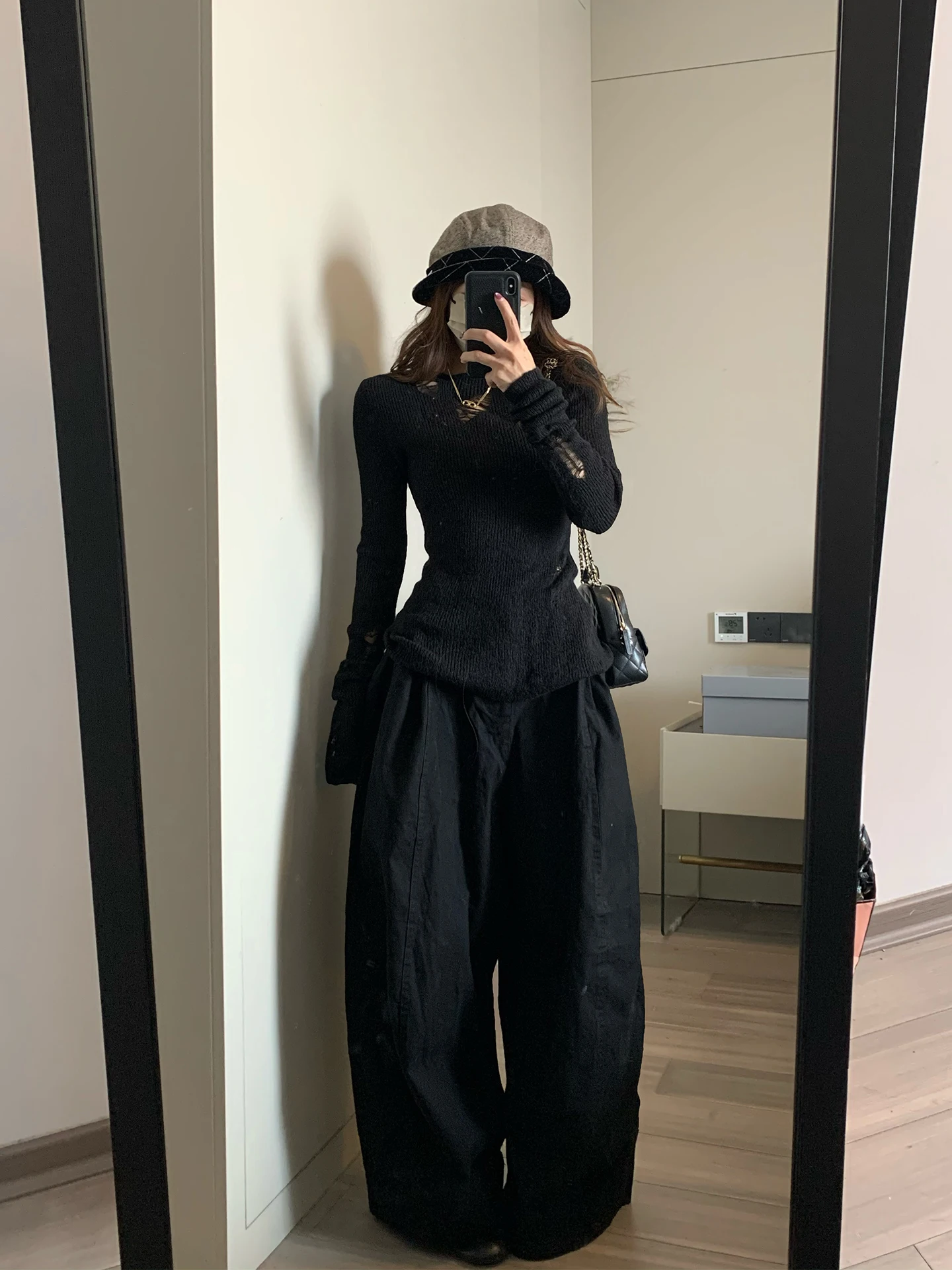 クロップドパンツ レディース どんな風に着る？おすすめの着こなしと選び方を徹底解説