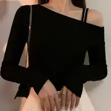 黒のオフショルダー女性用トップス【長袖・デザイン重視・カジュアル】