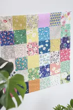 印花のコットンパッチワーク生地【カーテン・テーブルクロス・服飾用・布地】（セットアップ対応）