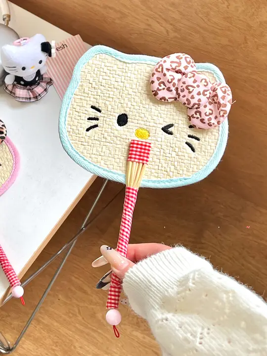うちわ 麦わら 手作り 刺繍 猫柄 チェック柄縁取り レトロ 撮影小道具 インスタ映え