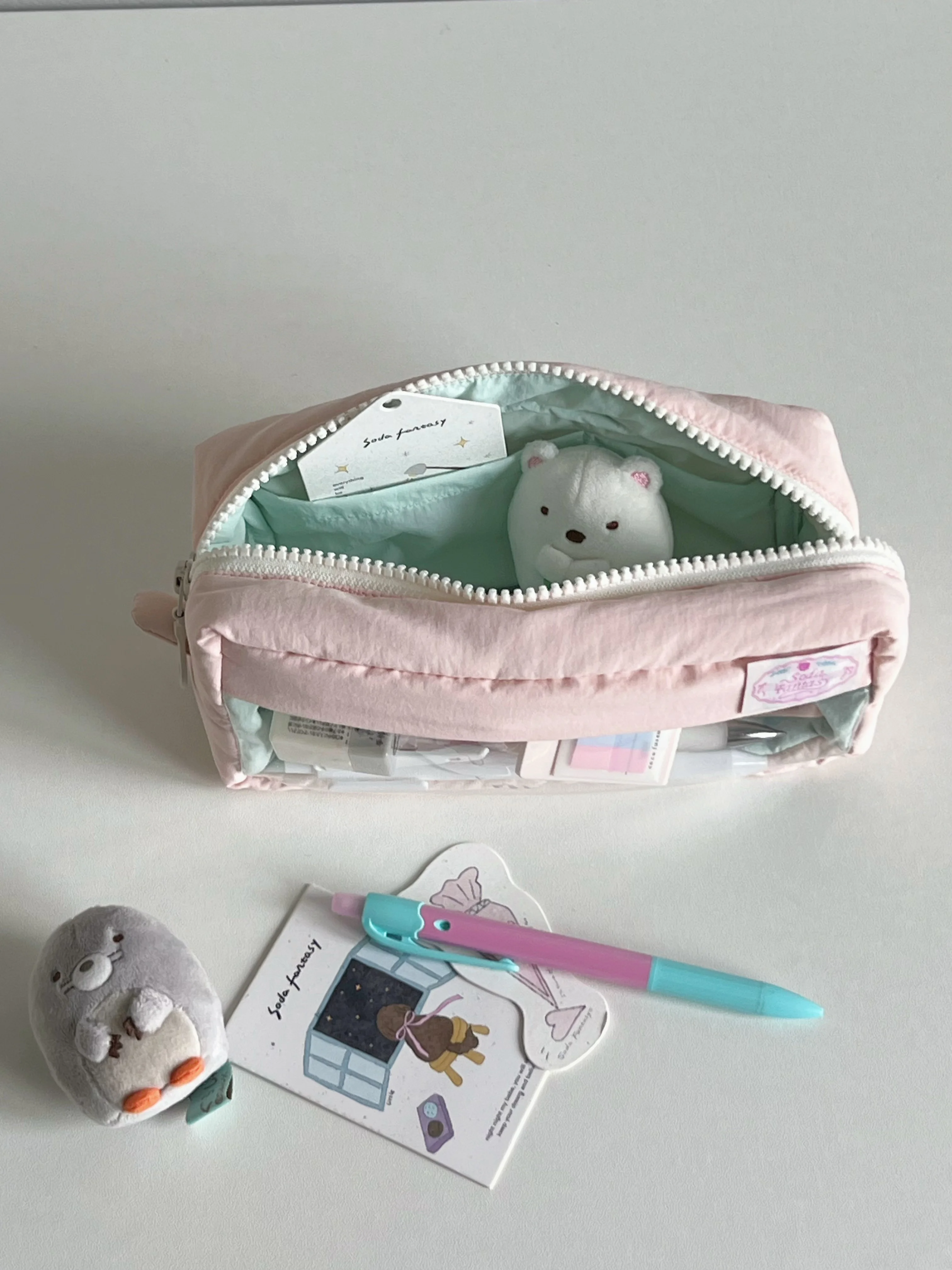 筆箱 かわいい 大人 っ ぽい ってどういう意味？その本質はどこにあるの？