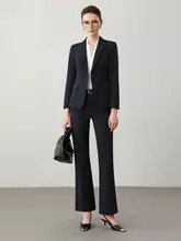 ビジネスカジュアル対応！黒のジャケットとパンツのセットアップ【春秋用・女性用・フォーマル】（セットアップ対応）