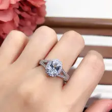 S925純銀製のオーバルダイヤモンドリング【八心八矢デザイン・ジルコニア使用・ウェディングジュエリー】