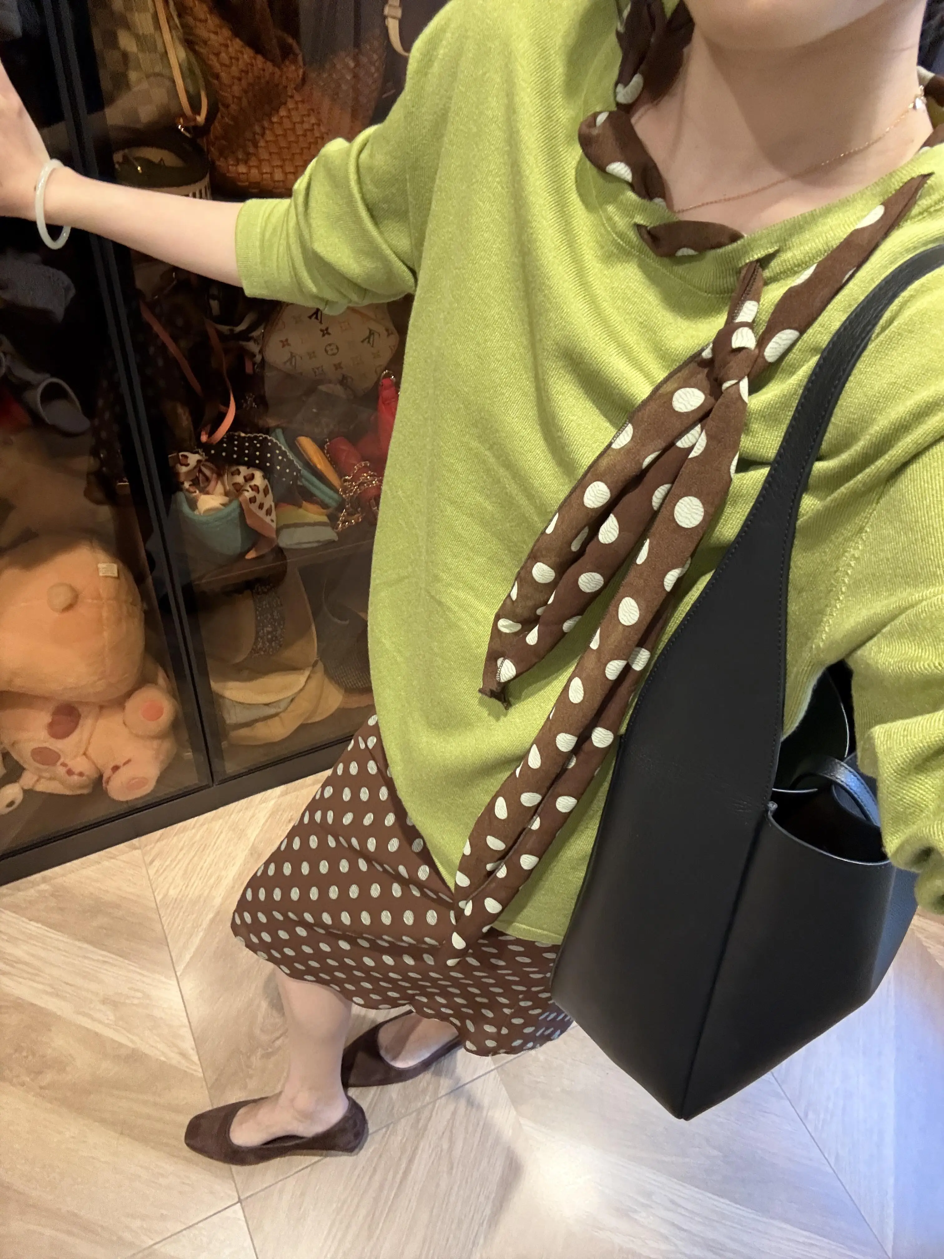大人女子が通勤で「失敗しない」チェック柄スカートはどこにいるの？