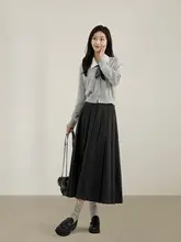 グレーのハイウエストプリーツスカート【レディース・秋春用・Aライン・ミニサイズ対応】