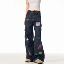 春のアメリカンビンテージ風切手プリント多ポケットワークデニムパンツ【ゆったりとしたフレアストレートシルエット】