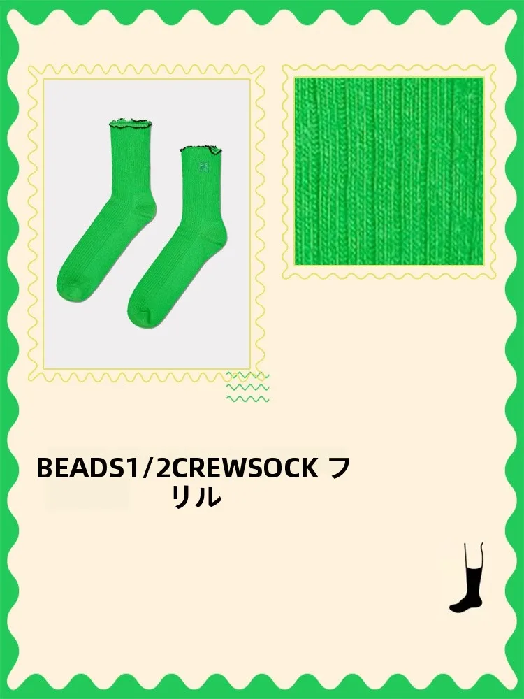 ミントブルーとホワイトの中筒ソックス：個性的なデザインと通気性の実用性を解説